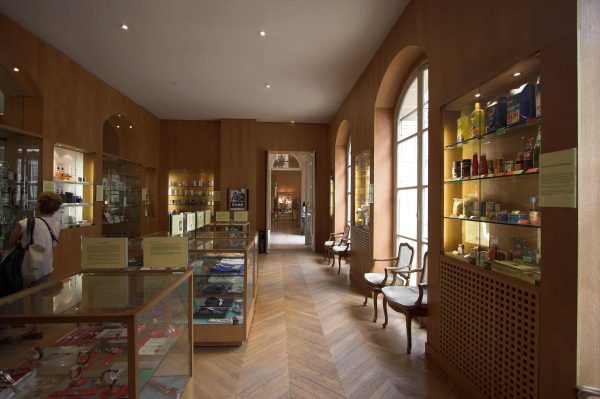 Musée_de_la_Contrefaçon_Paris_FRA_001 Musée_de_la_Contrefaçon