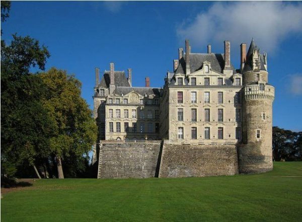 Castle_Brissac