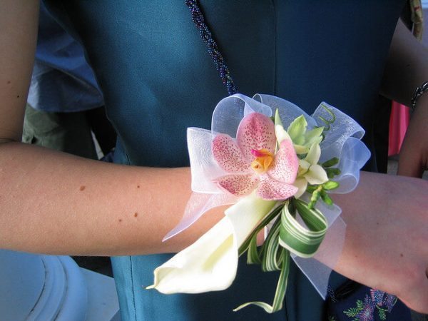 corsage